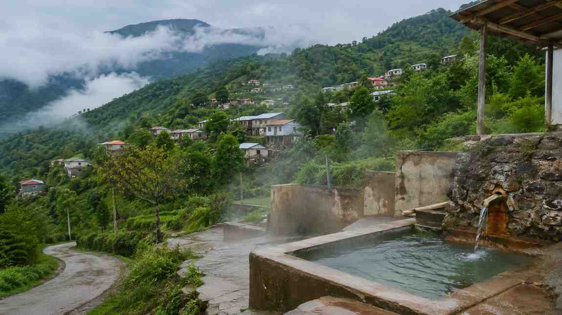چرا لاویج با مقصدهای ساحلی شمال فرق دارد؟