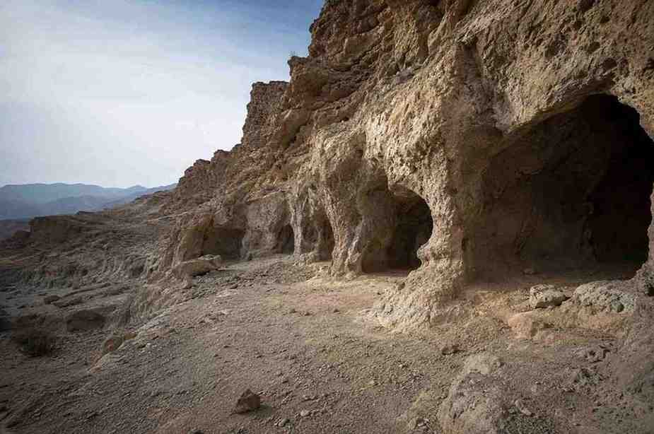 غارهای بان مسیتی