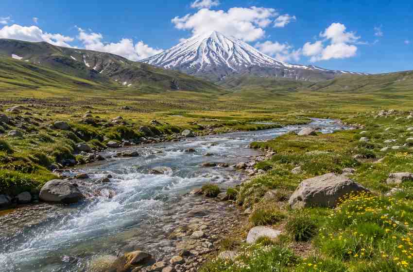 رودخانه&zwnj;ها و مراتع کوهستانی